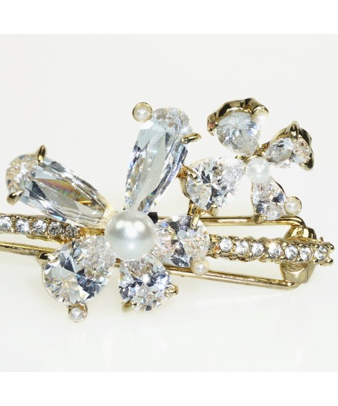 Luxurious Cubiczirconia Flower Barrette