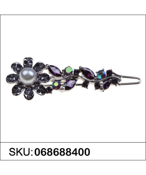 Luxurious Cubiczirconia Flower Pearl Barrette.