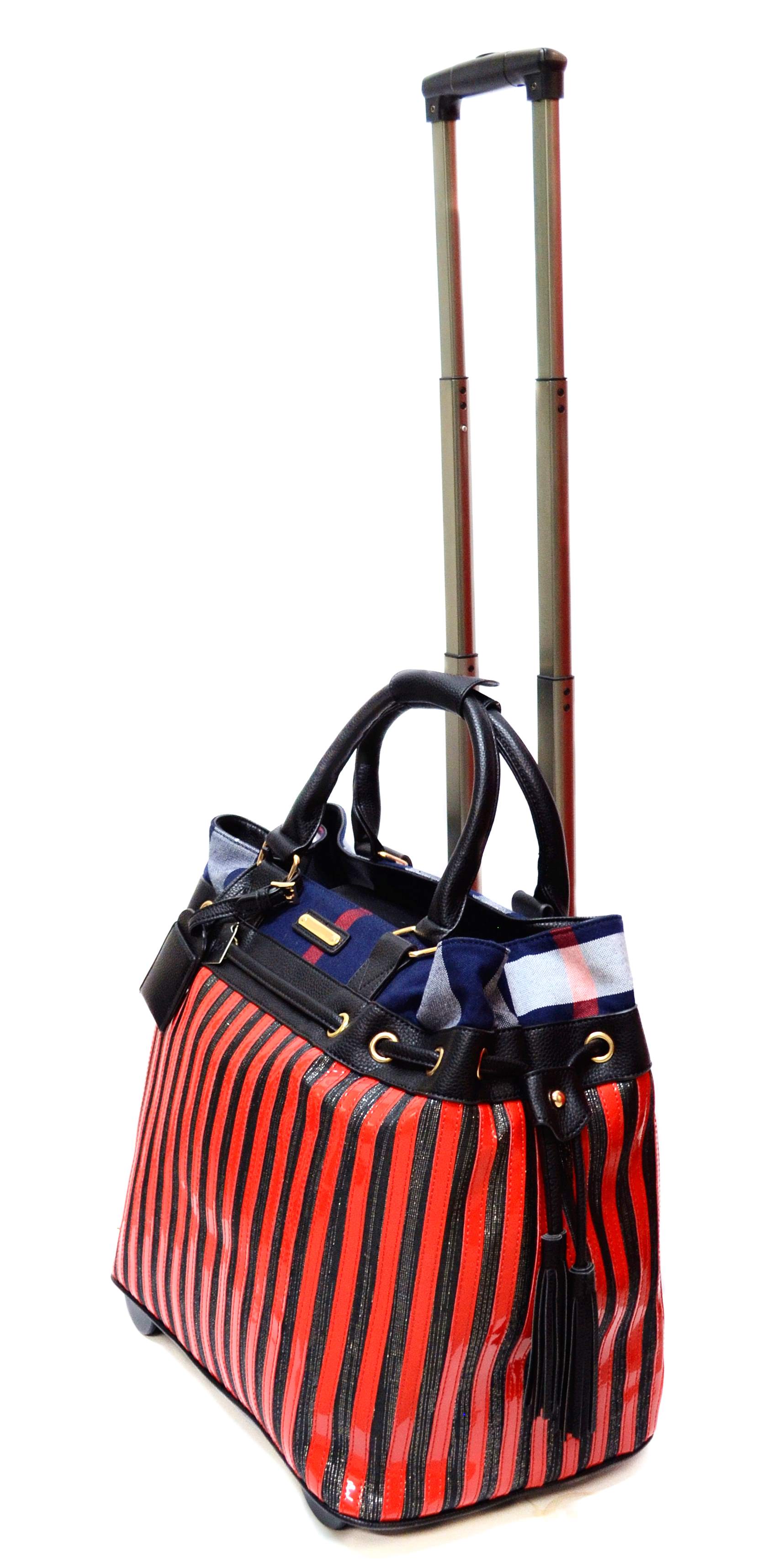 travel bag with compartments
